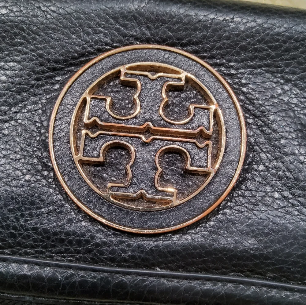 Tory Burch Black Leather Zip-Around Wallet